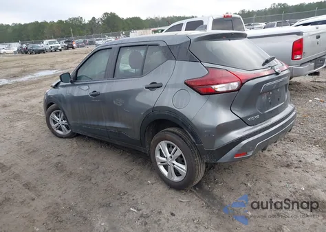 2025 Nissan Kicks Play S z USA, uszkodzony, nr VIN 3N1CP5BVXSL492897